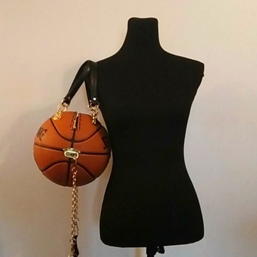 HANDMADE "ORIGINAL SPALDING" Basketball Purse ๐ - Picture 4 of 17